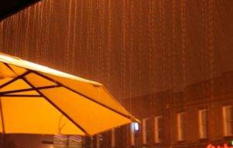 Meteo: Vineri incep precipitatiile