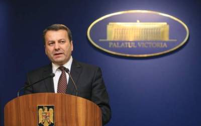 USL solicita demisia lui...