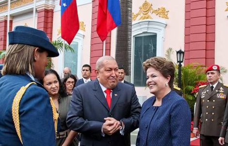 Hugo Chavez acuza SUA ca poate inocula cancerul
