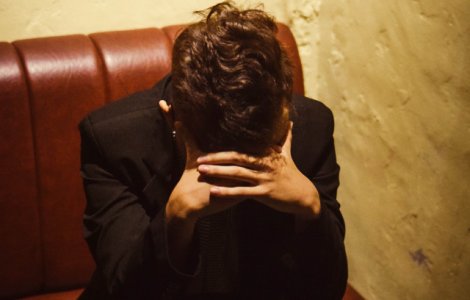 28 de romani mor zilnic din cauza cancerului pulmonar. Fumatul si poluarea - factori majori de risc