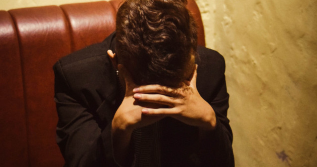 28 de romani mor zilnic din cauza cancerului pulmonar. Fumatul si poluarea - factori majori de risc