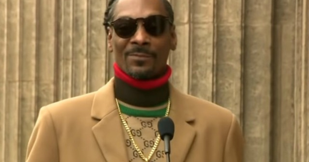 Snoop Dogg a primit o stea pe Walk of Fame si si-a multumit lui insusi