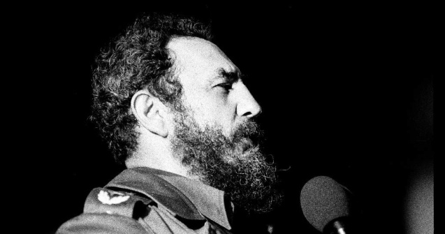 Fidel Castro a murit... pe Twitter