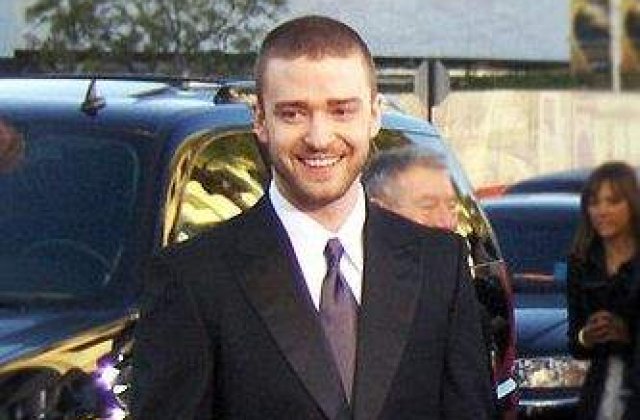 Justin Timberlake si Jessica Biel s-au logodit!