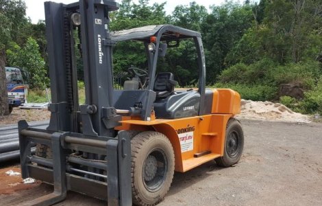 Un barbat a fost zdrobit de un motostivuitor pus in miscare de cainele sau