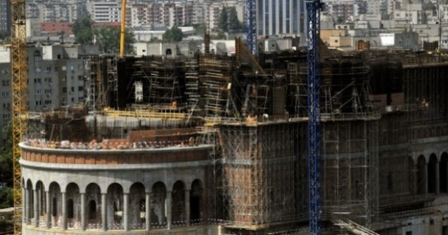 ISU Bucuresti: Catedrala Neamului nu are autorizatie pentru siguranta la incendiu