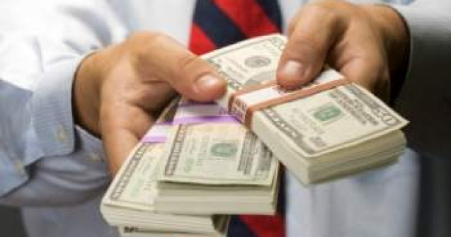 Criza de pe piata auto face victime - Lamborghini Estoque