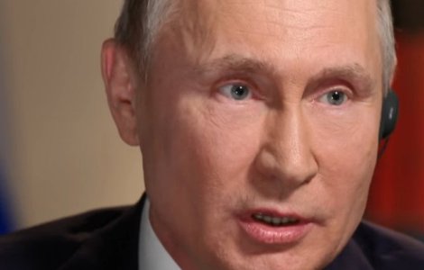 Vladimir Putin i-a impartasit Angelei Merkel "profunda sa ingrijorare" in legatura cu instituirea legii martiale in Ucraina