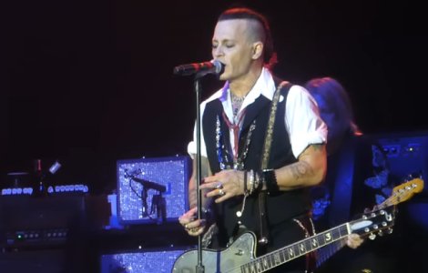 Johnny Depp a cantat la nunta lui Shane MacGowan/ FOTO