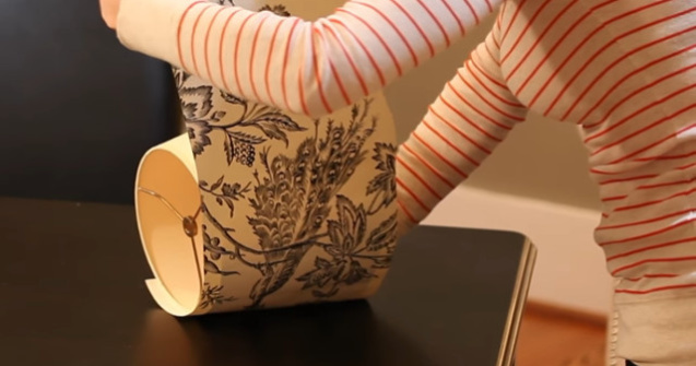  Top  Nu e util doar pentru "imbracarea" peretilor. 8 intrebuintari mai putin cunoscute ale tapetului