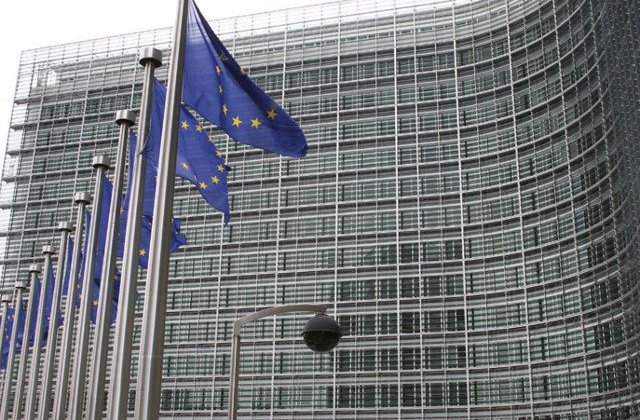 Comisia Europeana, despre propunerea lui Teodorovici privind permisul de munca pentru strainatate