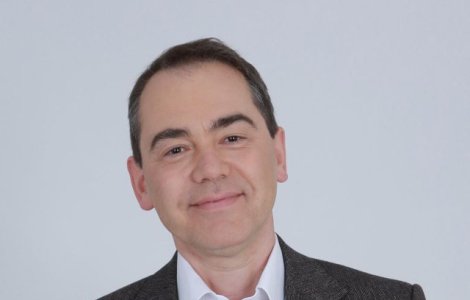 Senatorii USR protesteaza fata de scamatoriile procedurale ale lui Liviu Pop