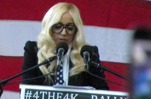 Hitul saptamanii: Obama feat. Lady Gaga - Born This way