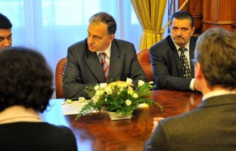 Geoana la DNA: Atragerea de fonduri nu intra in atributiile lui Stancu si Hrebenciuc