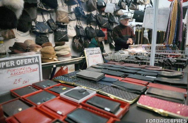 S-a dat startul reducerilor din magazine