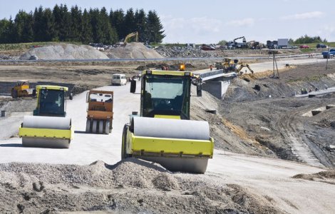 Unda verde pentru drumul expres Craiova - Pitesti: tronsonul de 58 de kilometri dintre Craiova si Slatina ar trebui finalizat in 3 ani