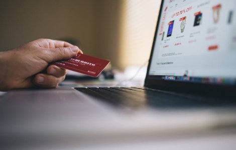  Top  8 produse pe care nu ar fi indicat sa le cumperi online