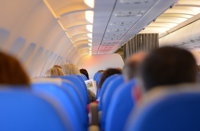 Seful Blue Air: Pasagerul roman nu are rabdare. El trebuie sa inteleaga ca orice intarziere are ca scop siguranta sa