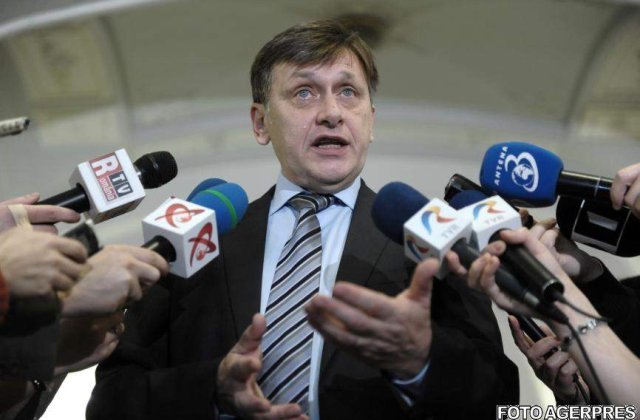 Antonescu: PNL va initia strangerea de semnaturi pentru suspendarea lui Basescu