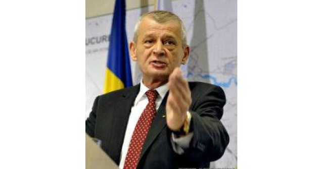 Oprescu face apel la calm