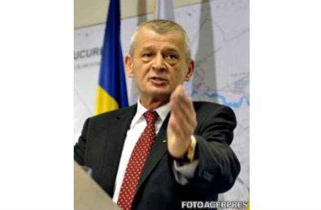 Oprescu face apel la calm