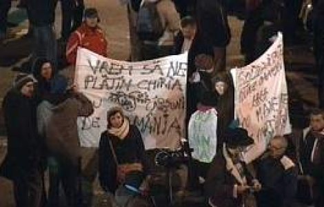  Top  O zi plina de evenimente: Discursul lui Basescu, mitingul USL si protestul din Piata Universitatii