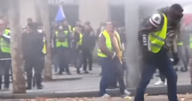 36 de statii de metrou si de gari au fost inchise sambata la Paris din cauza protestelor