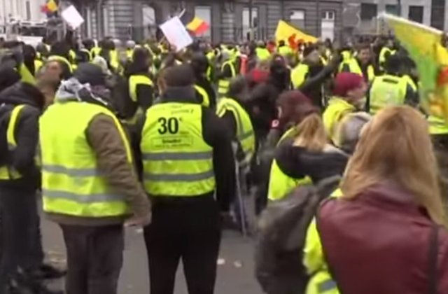 Belgia: Politia a arestat circa 50 de manifestati ai miscarii "vestelor galbene" la Bruxelles