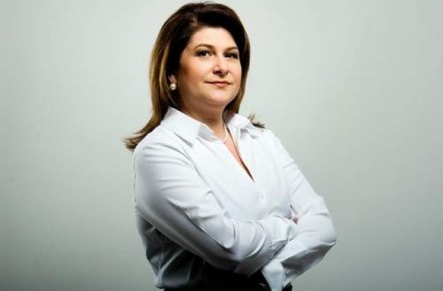 Maria Basescu, sfatuita sa il convinga pe sotul ei sa plece