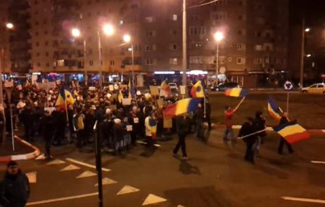  Video  2.000 de persoane au protestat sambata in toata tara