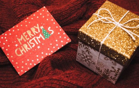  Top  9 idei de cadouri cu dimensiuni mici, dar care sunt pline de valoare