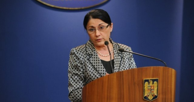 Elevii care nu fac fata programei scolare ar putea avea ore suplimentare, anunta ministrul Educatiei