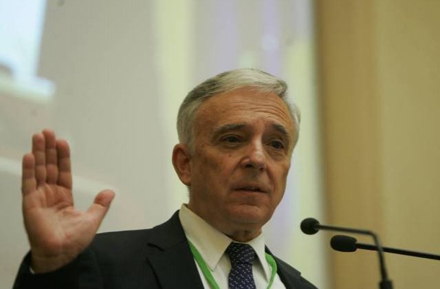 Isarescu: Ochiul si interesul americanilor sunt acolo unde se gasesc petrol si gaze