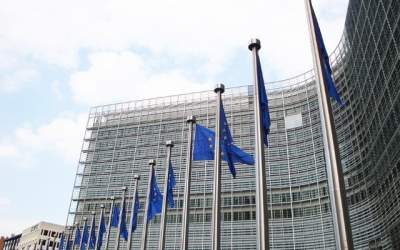 Comisia Europeana cere...