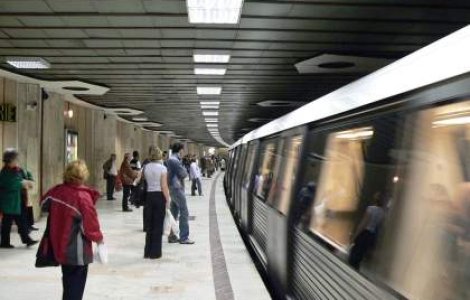 Tentativa de sinucidere in statia de metrou Piata Sudului