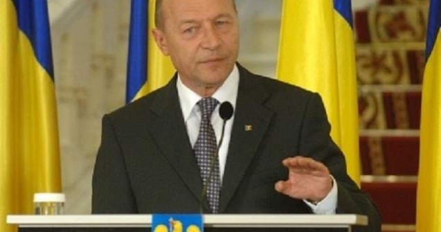 Basescu: Noul tratat trebuie adoptat prin Constitutie, pana la finele lui 2013