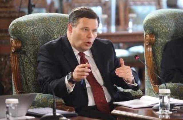 Corina Cretu cere retragerea lui Franks ca negociator-sef pentru Romania