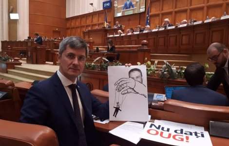 Barna: USR nu si-a atins scopul privind caderea Guvernului, dar va continua eforturile in acest sens