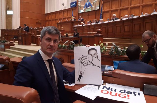 Barna: USR nu si-a atins scopul privind caderea Guvernului, dar va continua eforturile in acest sens