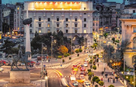 Ce ii deranjeaza pe soferii romani in trafic: nesemnalizarea la schimbarea directiei, viteza excesiva si folosirea telefonului