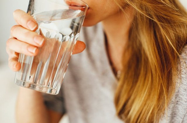 Hidratarea in perioada iernii, la fel de importanta ca pe timpul verii