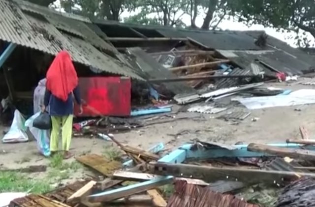 Tsunami in Indonezia: cel putin 222 de oameni au murit, iar peste 800 sunt raniti