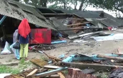 Tsunami in Indonezia: cel putin 222 de oameni au murit, iar peste 800 sunt raniti