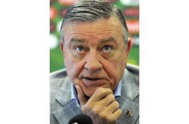 Mircea Sandu, iertat de UEFA