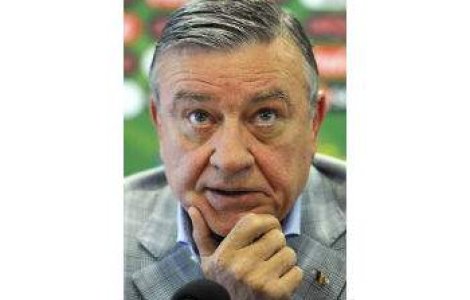 Mircea Sandu, iertat de UEFA