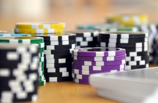 Albania interzice, incepand cu 1 ianuarie 2019, jocurile de noroc, sursa de profit pentru crima organizata