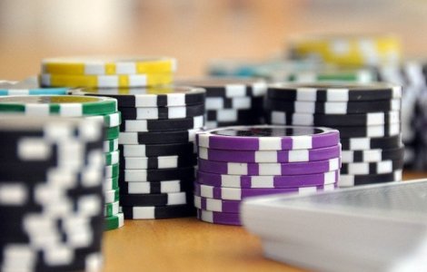 Albania interzice, incepand cu 1 ianuarie 2019, jocurile de noroc, sursa de profit pentru crima organizata