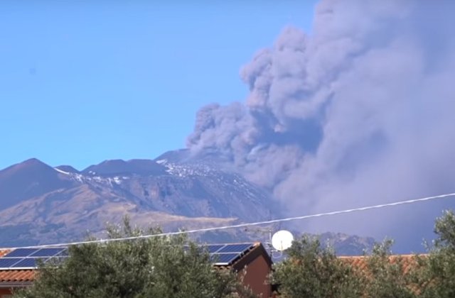 Regiunea vulcanului Etna, care a erupt luni, zguduita de un seism cu magnitudinea 4,8