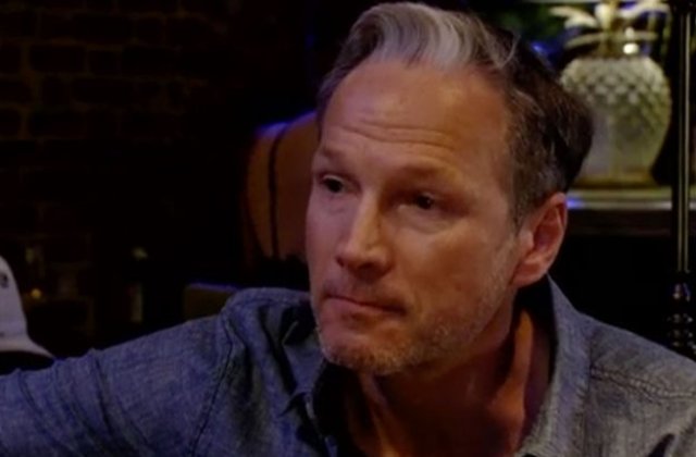 Un actor a fost urmarit si certat in metrou de o admiratoare suparata pe personajul sau