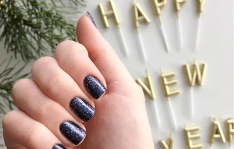  Top  10+ modele de manichiura perfecte pentru noaptea de Revelion